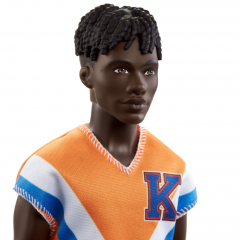 Papusa - Barbie Fashionistas - Baiat brunet cu tricou portocaliu