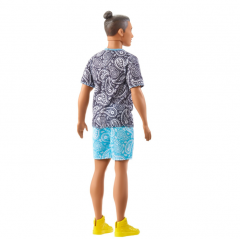 Papusa - Barbie - Baiat fashionistas saten cu tricou