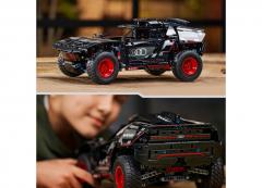LEGO Technic - Audi RS Q e-tron (42160)