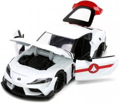 Set masinuta cu figurina  - Rick Hunter si Toyota Supra