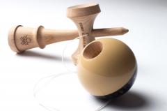 Joc de indemanare - Kendama Sweets Camp