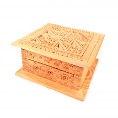 Cufar natur sculptat in lemn, 14x14x7cm