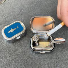 Scrumiera - Shark on the Go