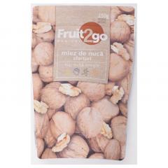 Miez de nucă sferturi