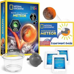 Kit educativ - National Geographic - Glow In The Dark - Meteor