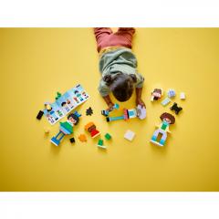LEGO Duplo - Oameni cu emotii mari (10423)