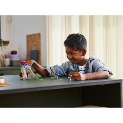 LEGO Minecraft - Confruntarea Devoratorului (21257)