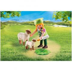 Figurina - Fermiera cu oite