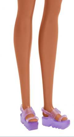 Papusa - Barbie Satena cu rochita mov