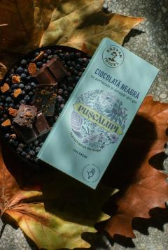 Ciocolata 70% cacao cu portocale si ienupar din gin Puscalupi 80g