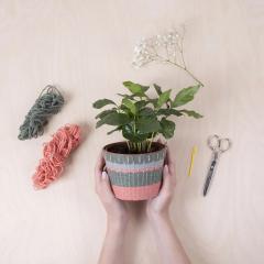Kit creatie - Crafters - Knit Your Own Planter Cover Kit