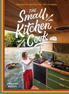 SMALL KITCHEN COOK