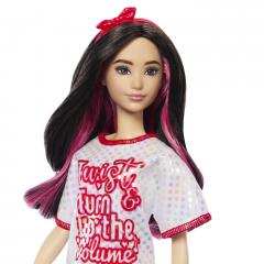 Papusa - Barbie Fashionistas - Bruneta cu rochita sport