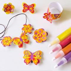 Set creativ - Realizeaza bijuterii cu nisip colorat