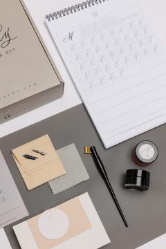 Set caligrafie moderna