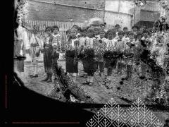 To Hold Your Heart in Your Teeth, Women's Work