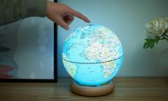 Lampa - AtlasGlobe Lamp - Sky Blue Large 