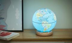 Lampa - AtlasGlobe Lamp - Sky Blue Large 