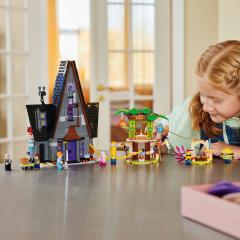 LEGO Minions - Resedinta de familie a lui Gru si a minionilor (75583)