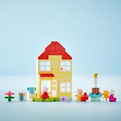 LEGO Duplo - Purcelusa Peppa si casa aniversara (10433)