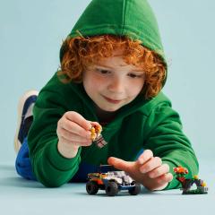 LEGO City - Exploratorul junglei pe ATV in cautarea unui panda rosu (60424)