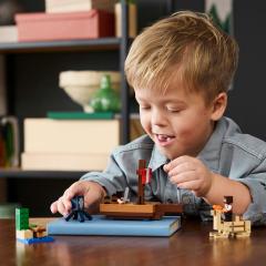 LEGO Minecraft - Calatorie pe corabia de pirati (21259)
