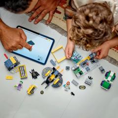 LEGO Batman - Batcave cu Batman, Batgirl si Joker (76272)