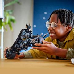 LEGO Batman - Figurina de constructie Batman si motocicleta Bat-Pod (76273)