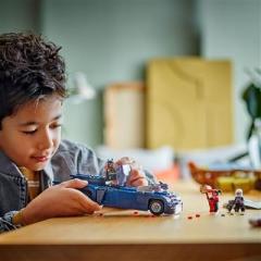 LEGO Batman - Batman cu  Batmobile vs Harley Quinn si Mr. Freeze (76274)