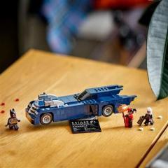 LEGO Batman - Batman cu  Batmobile vs Harley Quinn si Mr. Freeze (76274)