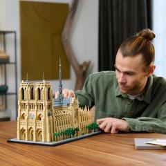 LEGO Arhitecture - Notre-Dame de Paris (21061)