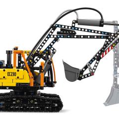 LEGO Technic - Camionul FMX si excavatorul electric EC230 de la Volvo(42175)