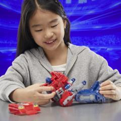 Figurina Transformers One - Power Flip Optimus Prime