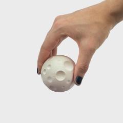 Radiera - Moon Eraser