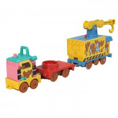 Locomotiva motorizata cu doua vagoane Thomas & Friends - Muddy Fix EM UP Friends