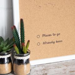 Harta din pluta XL - Brown - White Frame