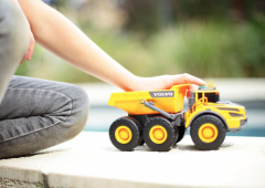 Basculanta articulata cu sunete si lumini - Volvo