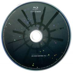 An Hour Before It's Dark