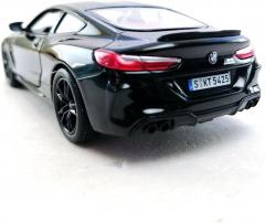 Masinuta - BMW M8, 1:38 (mai multe culori - pret pe bucata)