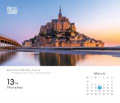 Calendar de birou 2025 - Photo of the Day