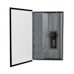 Cutie secreta - This is not a book