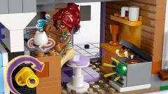 LEGO Friends - Apartamente si magazine in orasul Heartlake (42670)