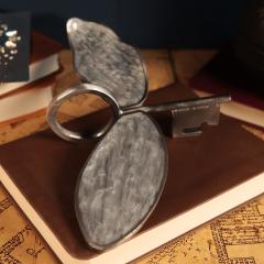 Obiect decorativ - Harry Potter Replica Professor Flitwick Winged Key