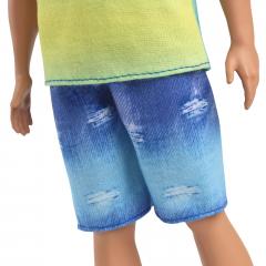 Papusa - Barbie - Baiat brunet cu maiou si pantaloni scurti