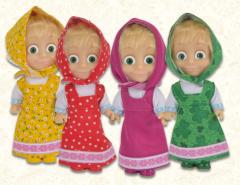 Papusa - Masha in hainute colorate - mai multe culori