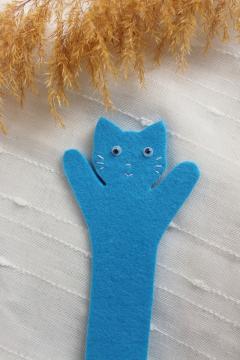 Semn de carte - Pisica castravete albastru