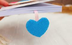 Semn de carte - Labuta de pisica cu iubire - Multicolor