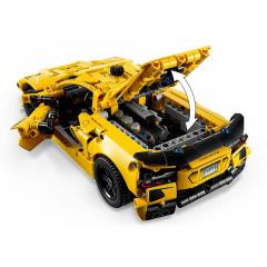 LEGO Technic - Chevrolet Corvette Stingray (42205)