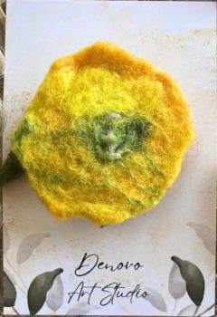 Brosa - Floare galbena codita