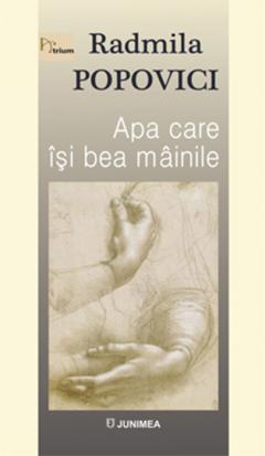 Apa care isi bea mainile